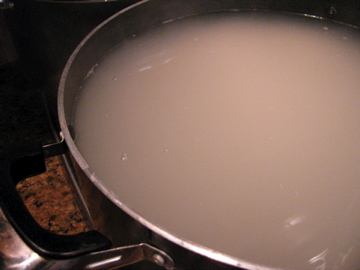 Add rice to boiling water